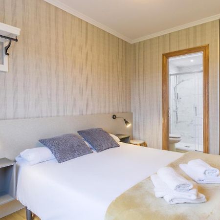 Pension 9 De Abril О Педрусо Екстериор снимка